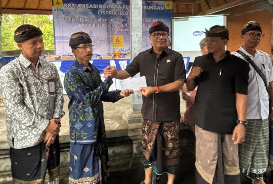 Nengah Senantara Edukasi Warga tentang Listrik Aman dan Andal